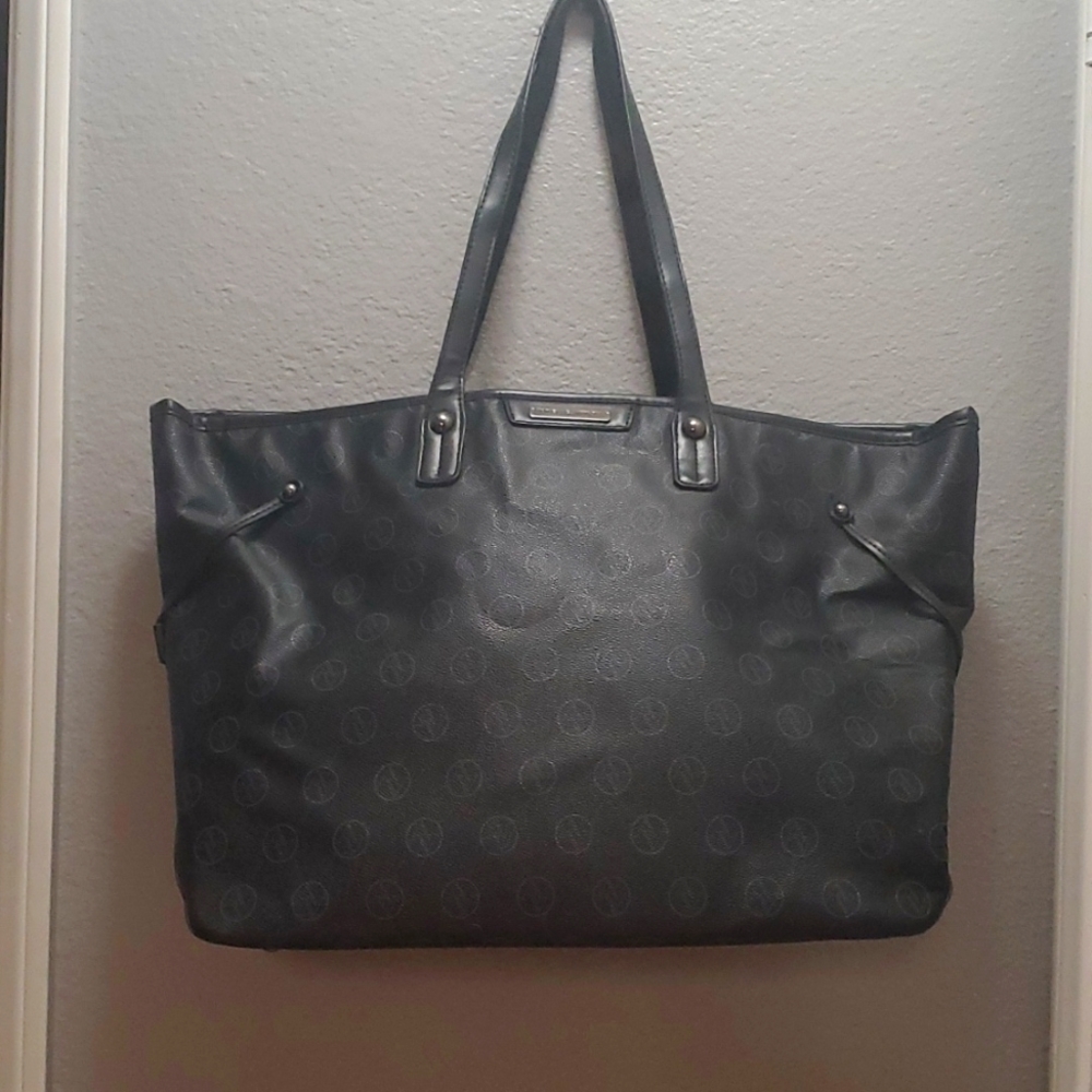 adrianne vittadini daiper bag